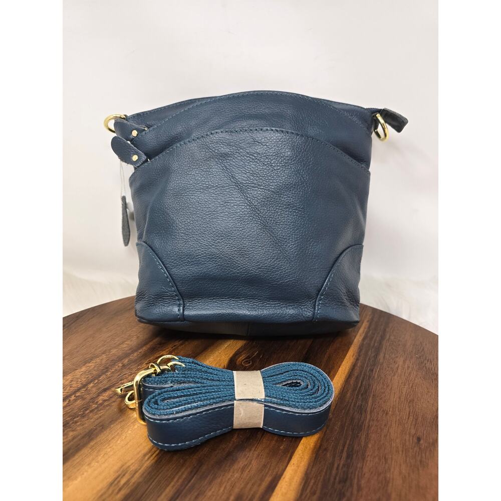 No Brand Blue Faux Leather Cross Body Purse NWT